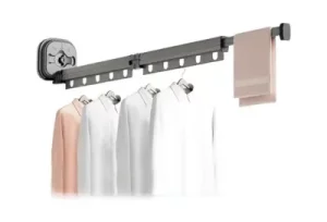 002 - Suction cup clothes hanger